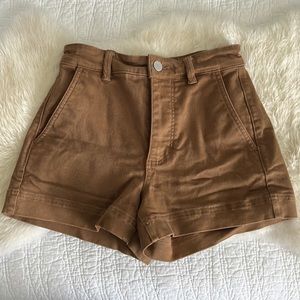 Everlane high rise cotton twill short